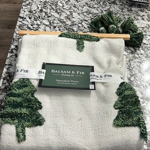 New with tags Balsam & Fir trading co. Decorative throw blanket